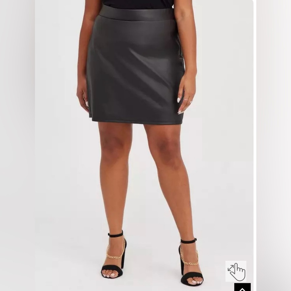 Torrid Mini Studio Luxe Ponte High Waisted Skirt